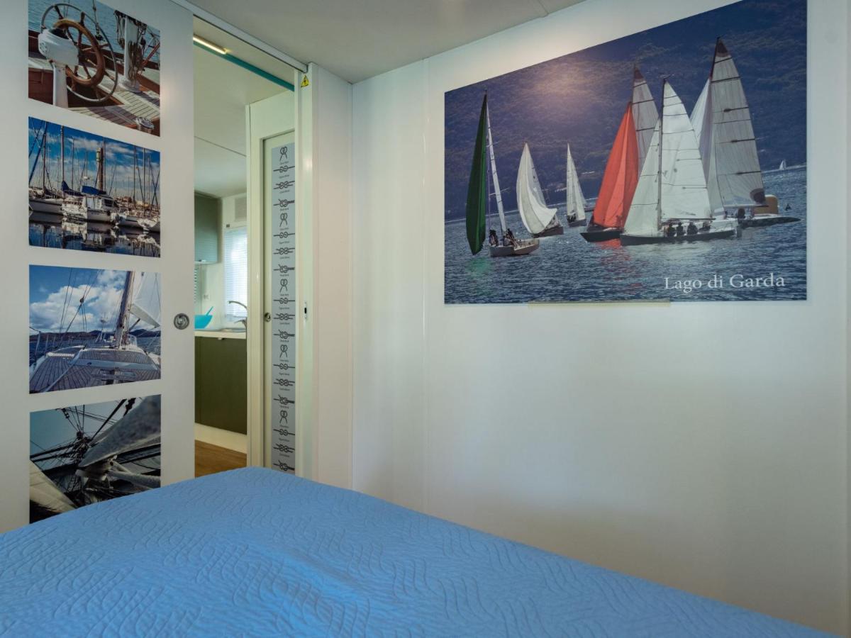 Holiday Home Garda Blue By Interhome Rivoltella del Garda Exteriér fotografie